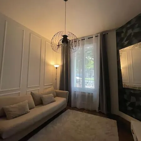 Luxury Modern Paris