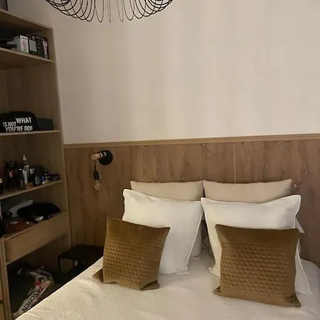 Luxury Modern Paris Apartment